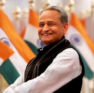 अशोक गहलोत ने सीएम भजन लाल शर्मा को घेरा, बाजरे की MSP पर खरीद का वादा याद दिलाया
