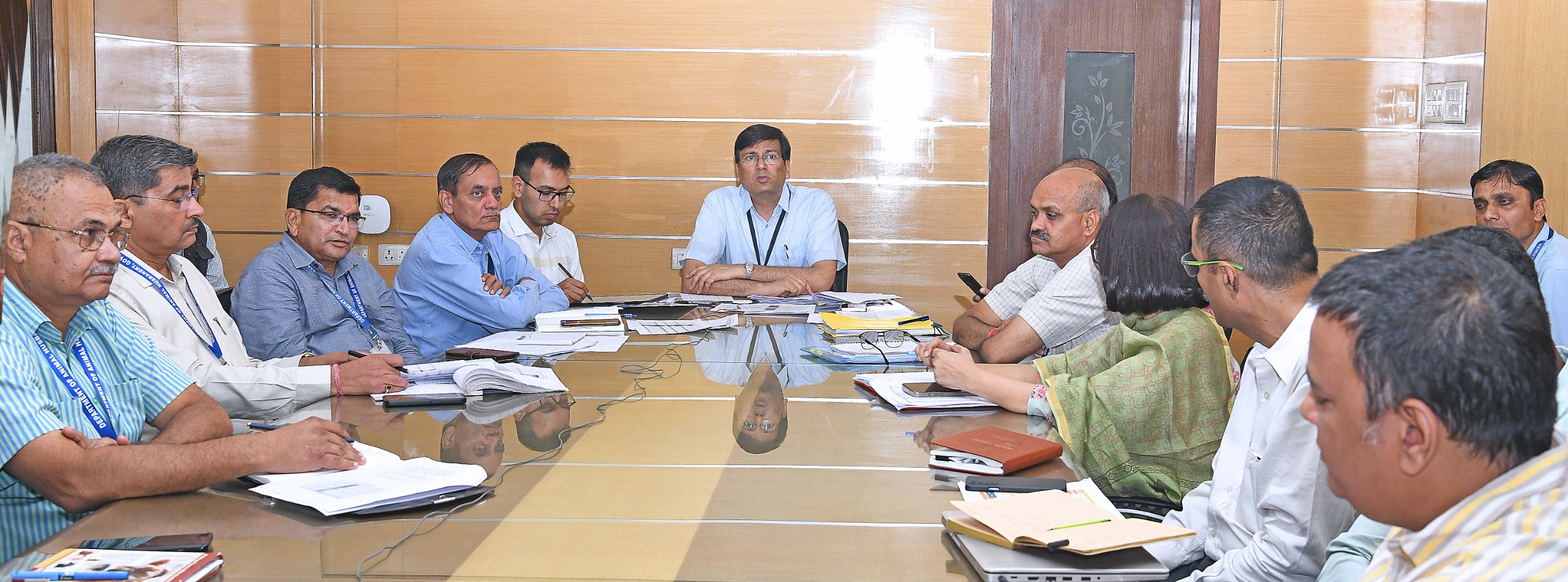 पशुपालन विभाग के शासन सचिव डॉ समित शर्मा ने ली राज्य स्तरीय समीक्षा बैठक.. 