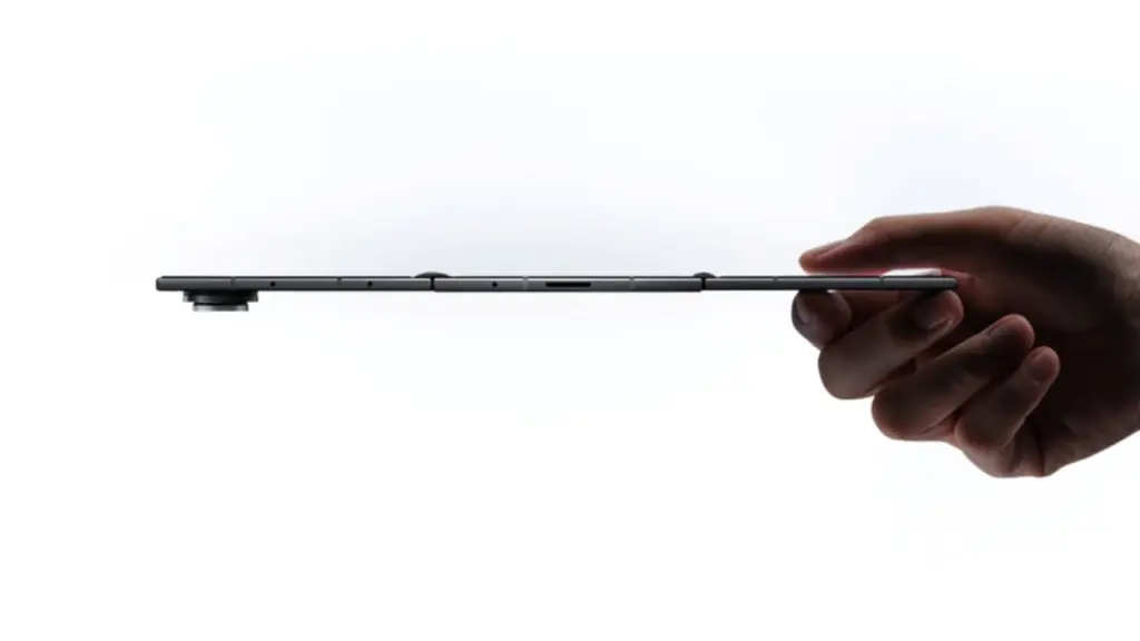 Foto: Ketebalan Galaxy Z TriFold