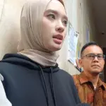 Inara Rusli Cabut Laporan Terhadap Insanul Fahmi Usai Mediasi Buya Yahya: “Saya Sebagai Muslimah Mencoba Taat”
