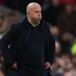 Arne Slot: “Fokus Saya Hanya Dua Laga Mendatang” di Tengah Krisis Cedera Alexander Isak