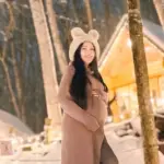 Via Vallen Ungkap Kebahagiaan Hamil Anak Kedua, Pamer Baby Bump di Tengah Salju Jepang