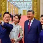 Lee Jae-myung dan Xi Jinping Selfie Pakai Xiaomi 15 Ultra, Simbol Cairnya Hubungan Diplomatik