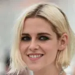 Kristen Stewart Siap Sutradarai Reboot Twilight: “Kalau Ada Anggaran dan Kebebasan, Saya Berkomitmen”